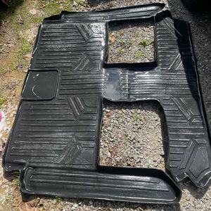 Nice floor mats for a 2014 Chrysler town and country van.